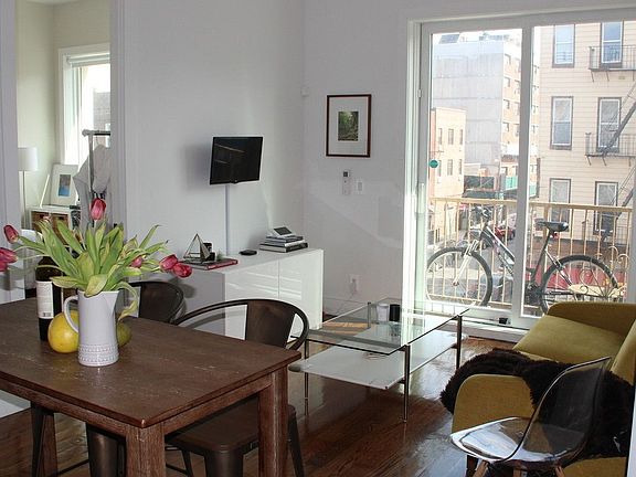 3rd image of 85 Graham Ave #3