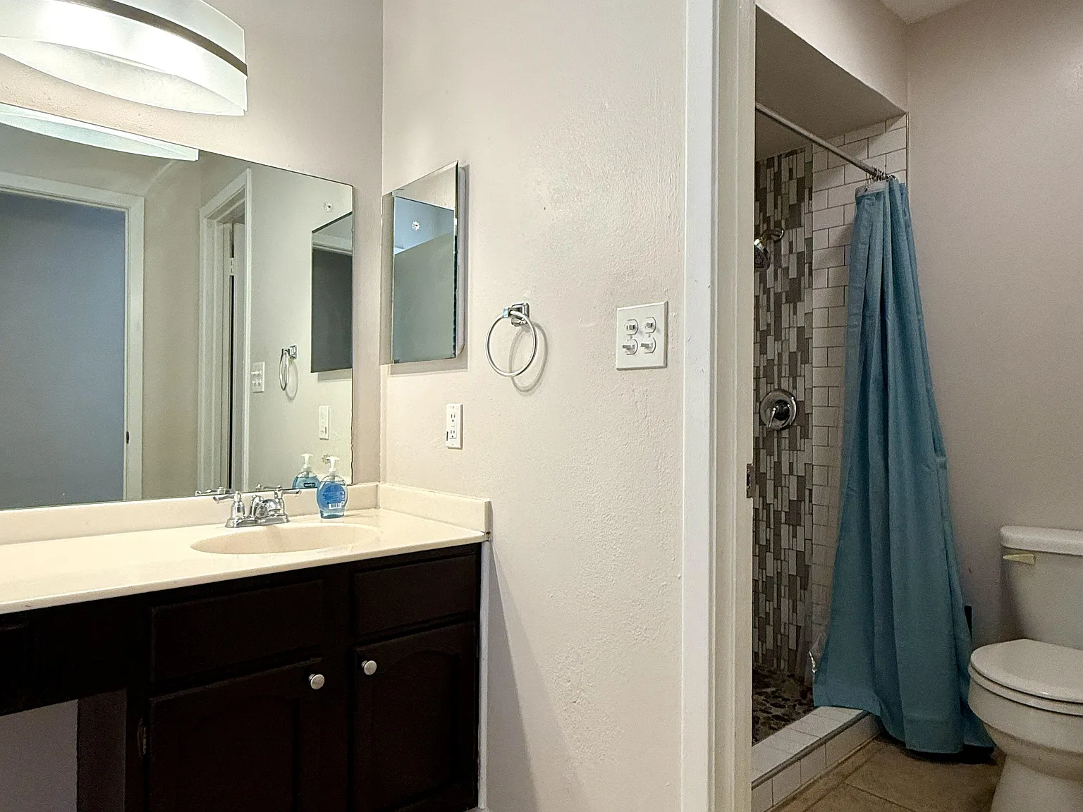 4 bed, 2.0 bath, 1539 sqft, $654 — Photo 3