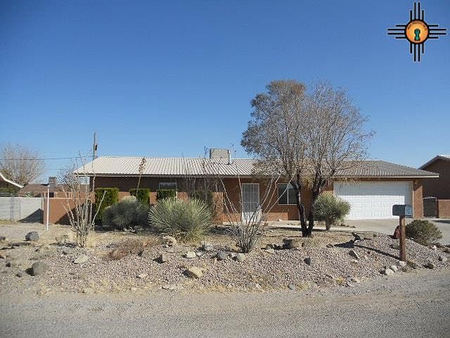 1st image of 913 Palo Verde Dr #T