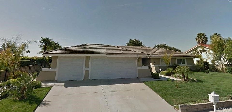 1st image of 708 W Donington St