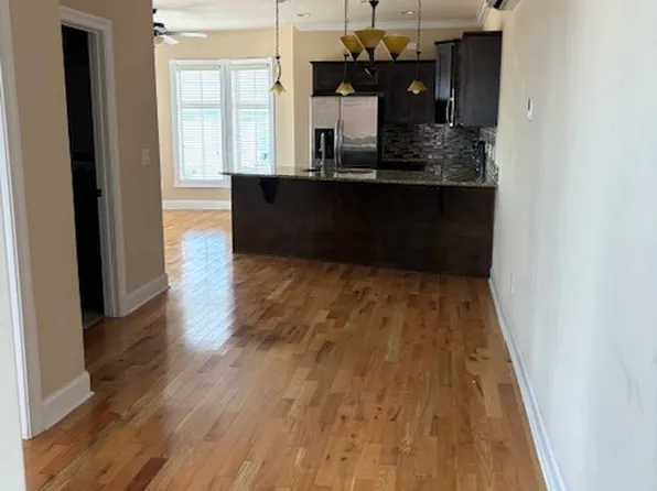 201 Wall St APT M, Spartanburg, SC 29306