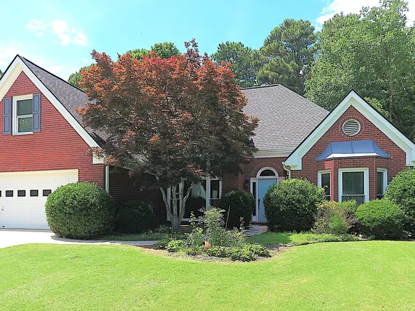 1881 Flowering Dr, Grayson, GA 30017