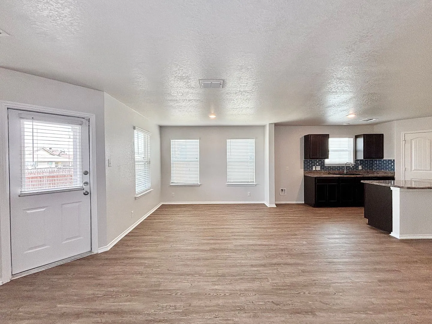 Beautiful and Unique 4 Bedroom Rental Home! — Photo 3