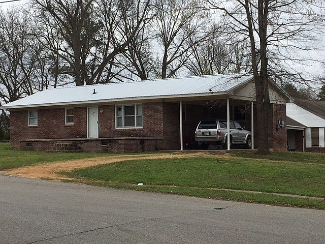 2nd image of 280 W Main St