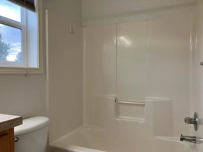 15002 NE 1st Ave — Photo 20