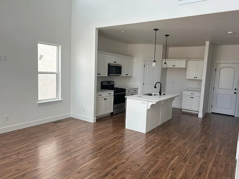 4569 Watchmen Way — Photo 7