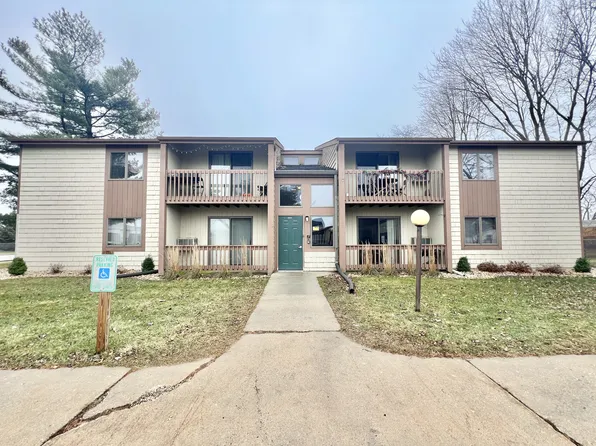 1913 Alden Rd, Janesville, WI