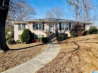 640 Crosscreek Trl, Pelham, AL 35124