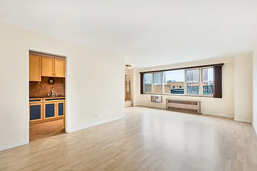 Sold by Thomas Lipovetsky, LREB