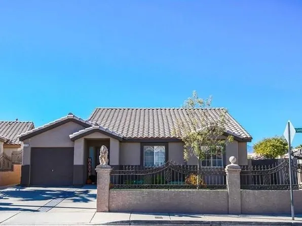 1713 Golden Sky Dr, Las Vegas, NV 89106