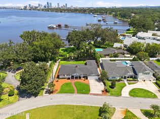 833 WATERMAN Road N, Jacksonville, FL 32207