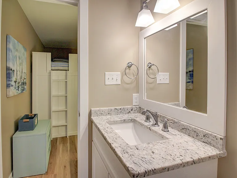 590 Marina Dr #1-D22 — Photo 38