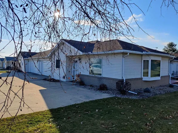 448 4th St SE, Waukon, IA 52172