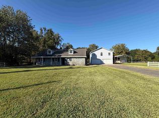 215 Gilmer St, Bridge City, TX 77611