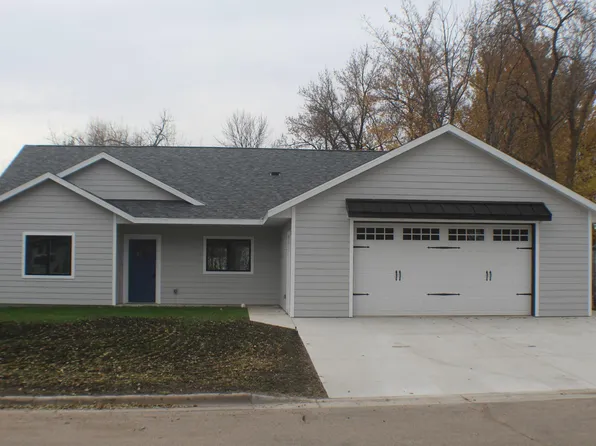 16 Tower St, Kensington, MN 56343