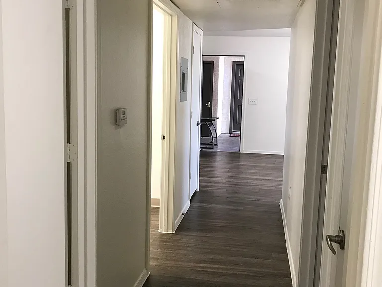 Mission Vista — Photo 33