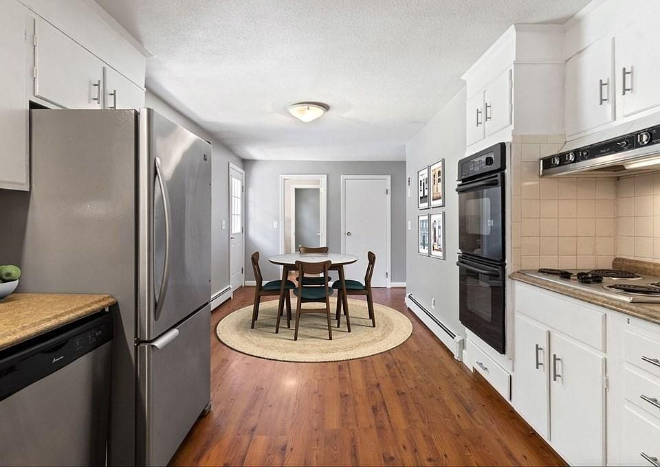 9 Forms Way Middleton MA Zillow