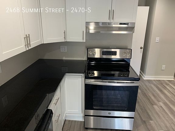3rd image of 2468 Summit St #2470