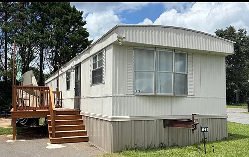126 Alex Dr Photo 1