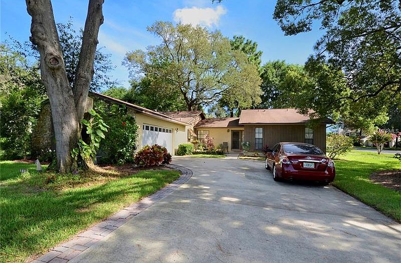 1st image of 102 Kaywood Dr