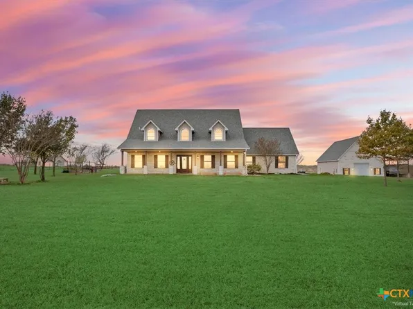 8600 Five Wells Rd, Rogers, TX 76569