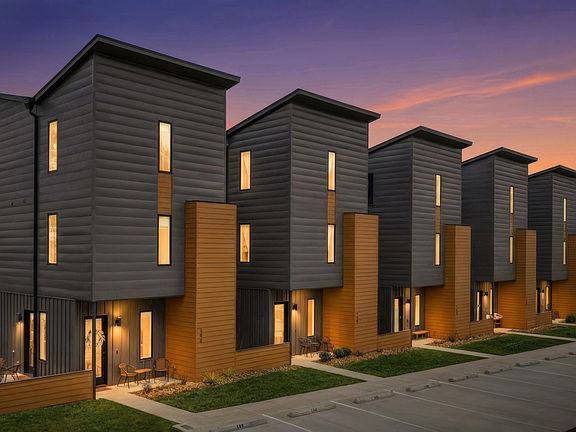 3rd image of 142 Atomic Rdg #1