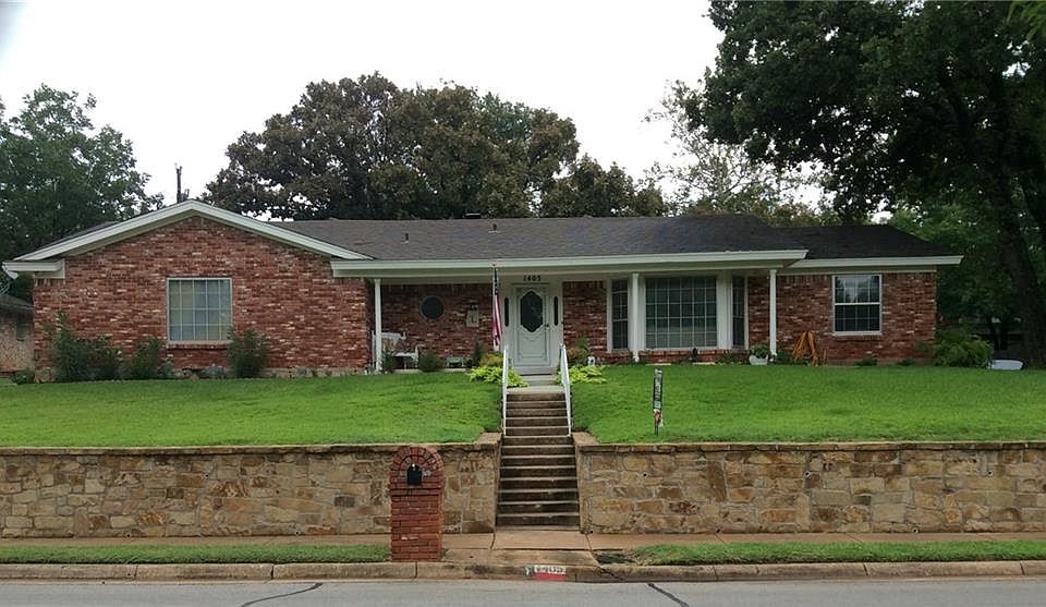 1st image of 1405 Woodvine Dr