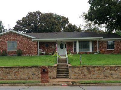 1405 Woodvine Dr, Euless, TX, 76040