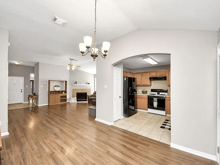 5615 Brenwood Glen Trl — Photo 6