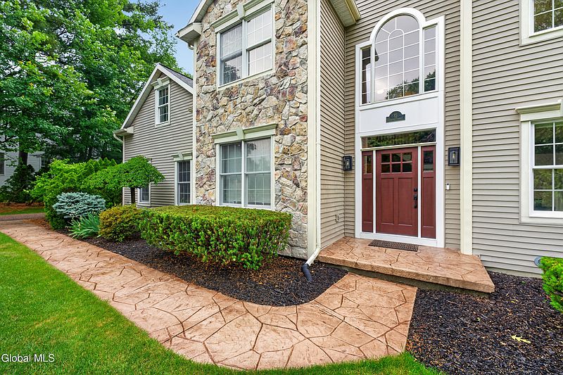 4th image of 35 Ginger Terrace