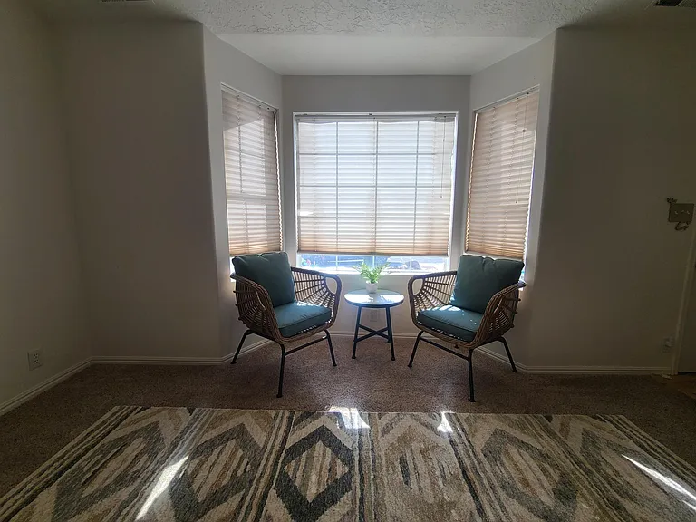 N 2100 W — Photo 15
