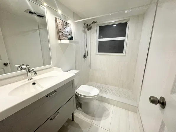 272 Grantham E, Deerfield Beach, FL 33442
