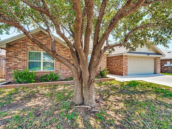 3rd image of 5719 San Saba Ave
