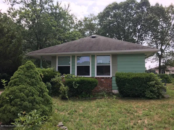 27 Mount Kisco Dr, Toms River, NJ 08753