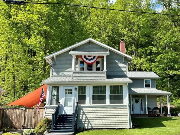 70 W School St, Galeton, PA 16922