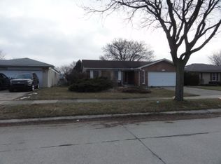 37540 Rosebush St, Sterling Heights, MI 48310