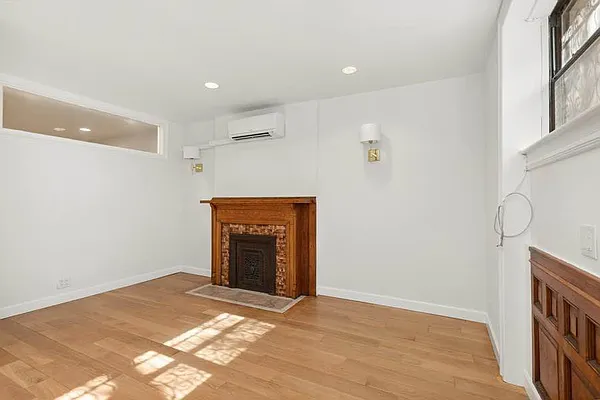 Rented by Oxford Property Group | media 17