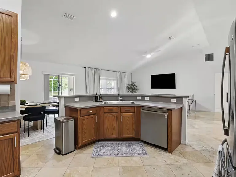 2473 SE Sidonia St — Photo 20