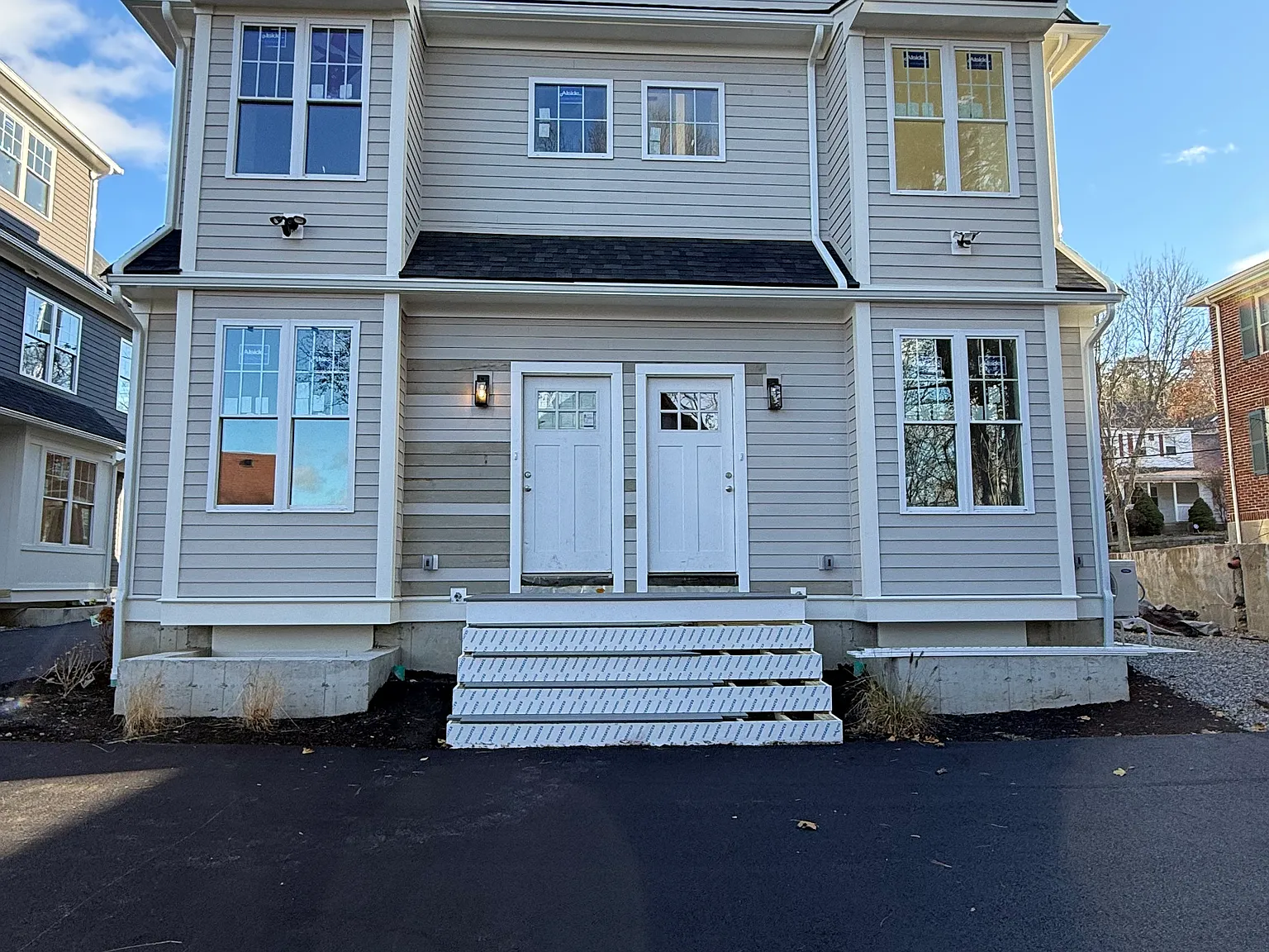 3 bed, 1800 sqft, $5,600 — Photo 2