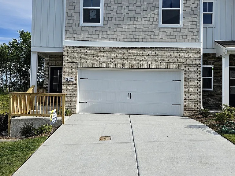 227 Redhead Ln — Photo 3