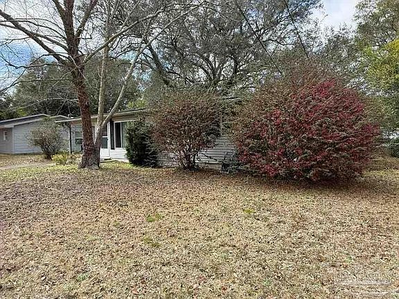 3rd image of 3510 Wellington Rd