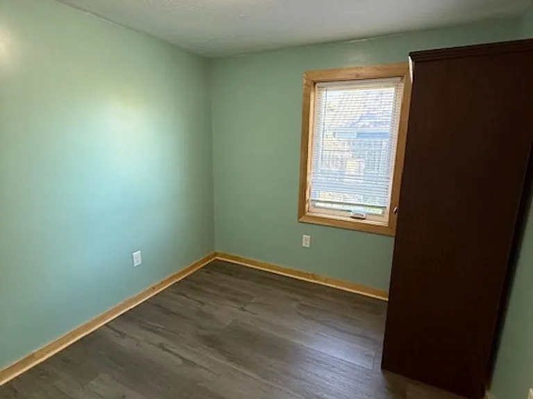 1214 W Rogers St — Photo 11