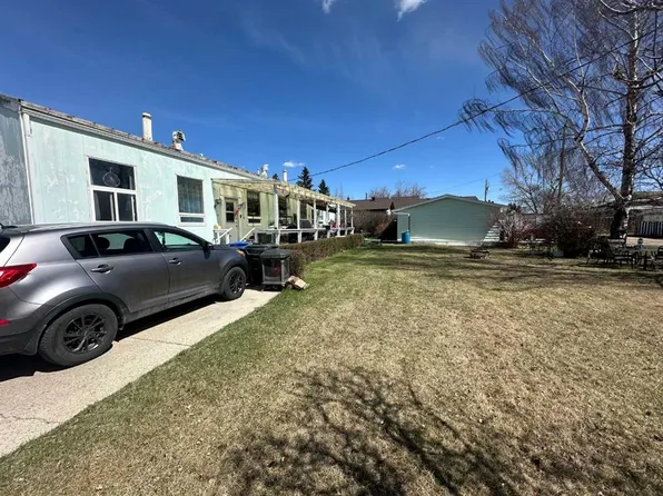 1435 N 22nd Ave, Didsbury, AB T0M 0W0