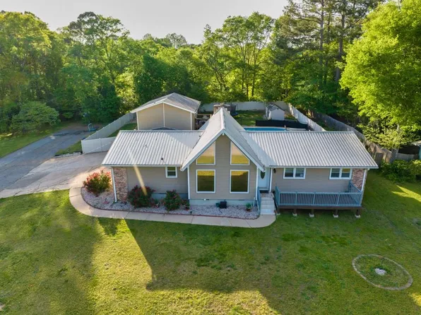 170 Mystic Ln, Winder, GA 30680