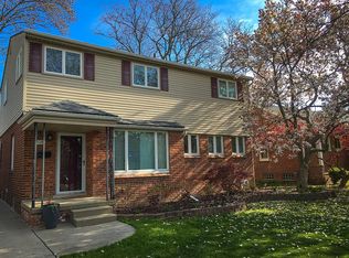 106 Normandy Rd, Royal Oak, MI 48073
