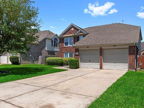 3rd image of 12614 Riverhill Ct