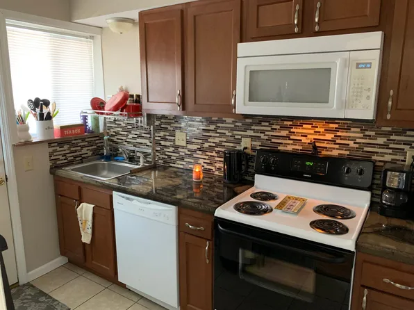 1506 Kenny Rd, Columbus, OH 43212