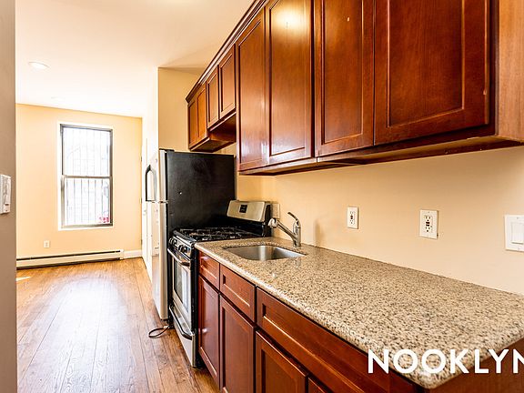 2nd image of 239 Marion St #1