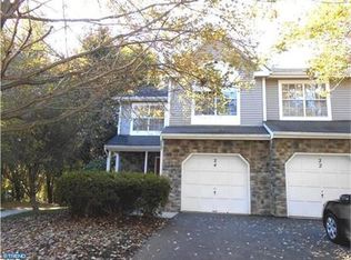 24 Stonerise Dr, Lawrenceville, NJ 08648