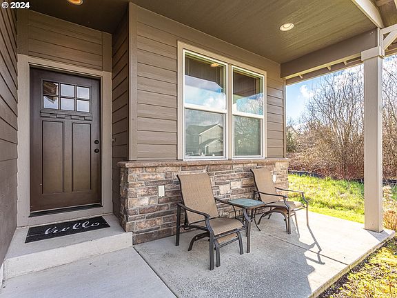 5th image of 2511 NW 15th Way